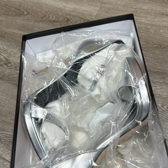 Versace unique collection silver 5 in heels